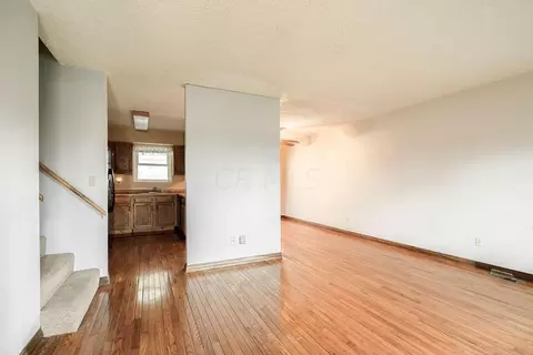 675 E Crest Dr, Heath, OH 43056 photo 6