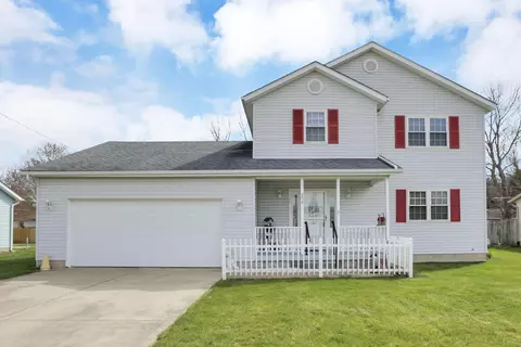 208 Christopher Ct, Hebron, OH 43025