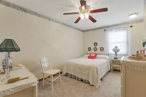 Bedroom - 208 Christopher Ct, Hebron, OH 43025 photo 3 of 7