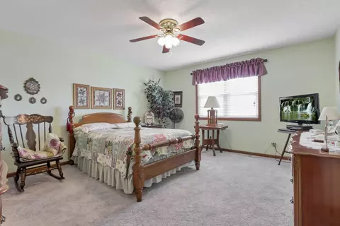 Bedroom - 208 Christopher Ct, Hebron, OH 43025 photo 5 of 7