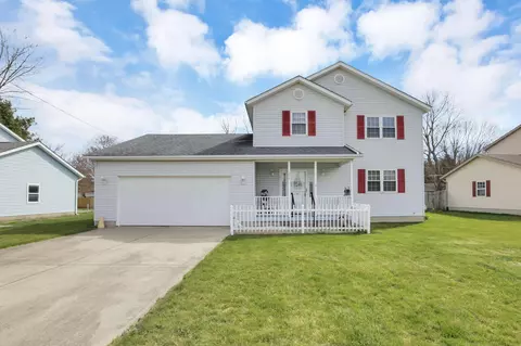 Exterior - 208 Christopher Ct, Hebron, OH 43025 photo 2 of 17