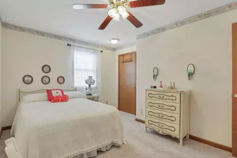 Bedroom - 208 Christopher Ct, Hebron, OH 43025 photo 4 of 7