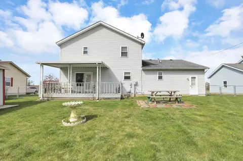 Exterior - 208 Christopher Ct, Hebron, OH 43025 photo 13 of 17