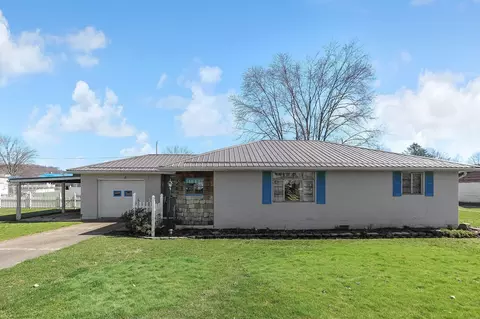 14001 Lincoln Ave, Newcomerstown, OH 43832