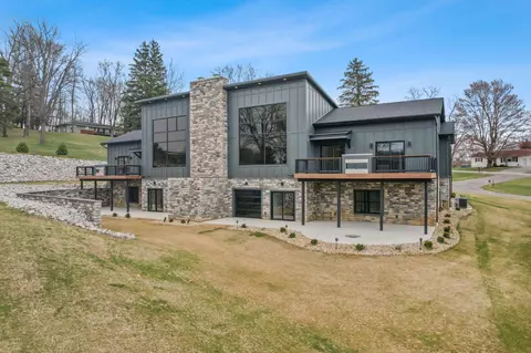 628 Licking Springs Rd, Newark, OH 43055