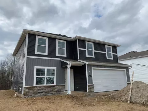 319 W Trinity Way W, Newark, OH 43055