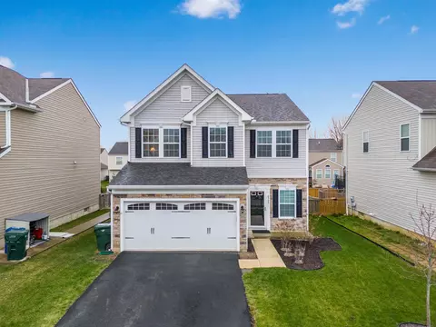 6365 Oak Trail Dr, Galloway, OH 43119