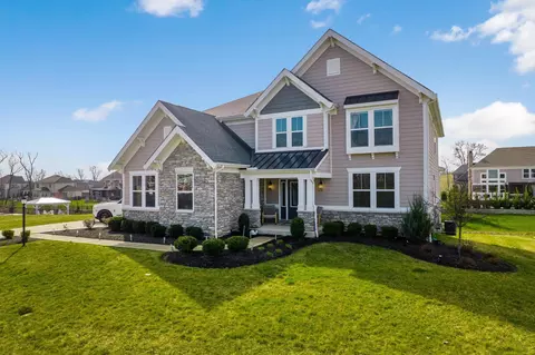 2067 Shale Run Dr, Delaware, OH 43015