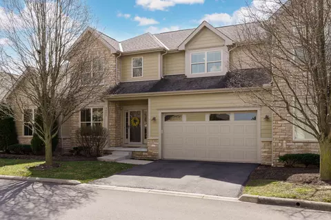 3677 Foresta Grand Dr, Powell, OH 43065