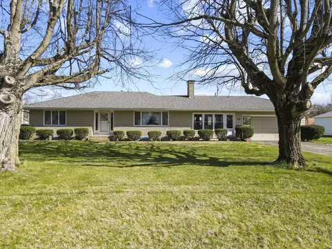204 Boving Rd, Lancaster, OH 43130