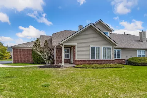21 Greenhedge Cir, Delaware, OH 43015