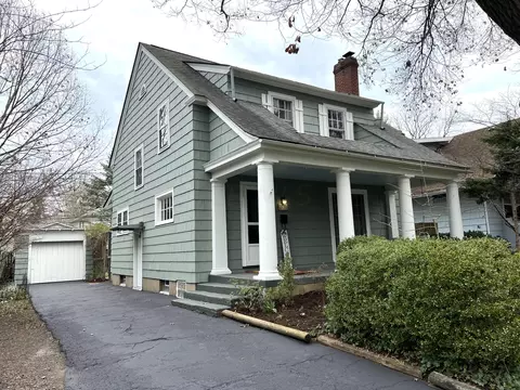 200 Montrose Way, Columbus, OH 43214