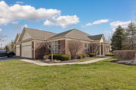 5722 Snedegar Dr #1002, New Albany, OH 43054