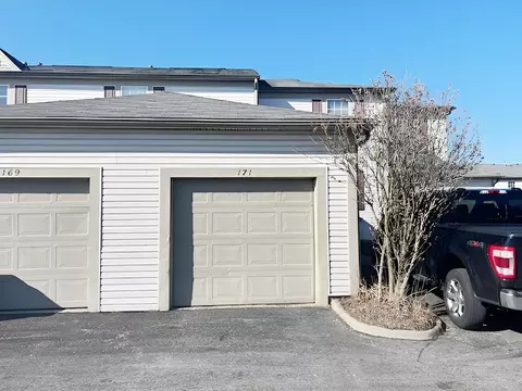 171 Hawkins Ln #8E, Blacklick, OH 43004