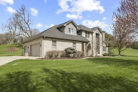 102 Bedwen Bach Ln, Granville, OH 43023