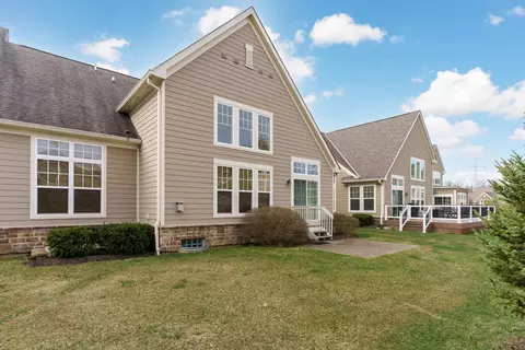 Exterior - 6737 Vineyard Haven Loop, Dublin, OH 43016 photo 7 of 10