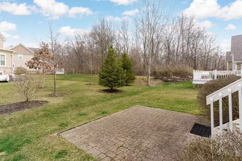 Exterior - 6737 Vineyard Haven Loop, Dublin, OH 43016 photo 8 of 10