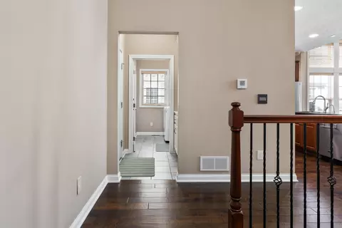 Entry Way - 6737 Vineyard Haven Loop, Dublin, OH 43016 photo 3 of 3