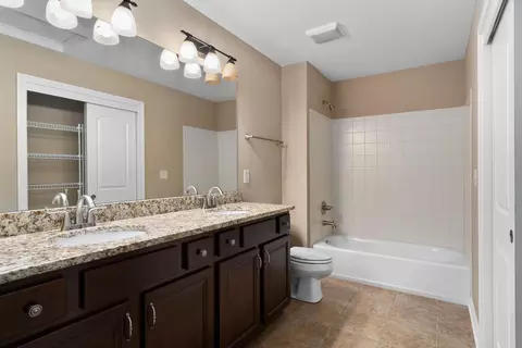 Bath - 6737 Vineyard Haven Loop, Dublin, OH 43016 photo 5 of 5