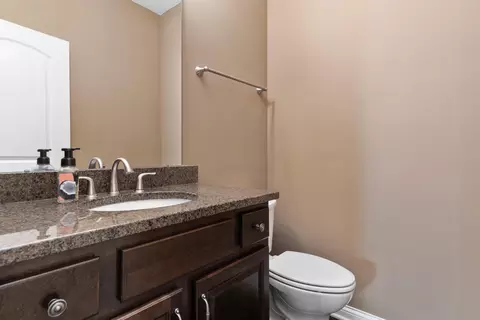 Bath - 6737 Vineyard Haven Loop, Dublin, OH 43016 photo 1 of 5