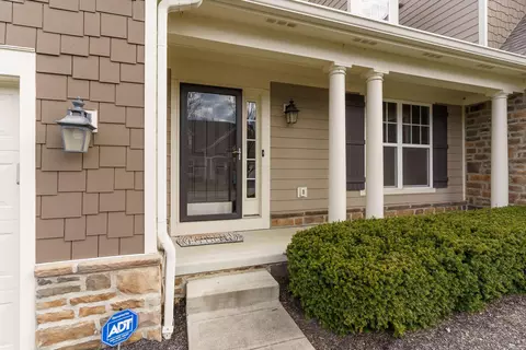 Exterior - 6737 Vineyard Haven Loop, Dublin, OH 43016 photo 4 of 10