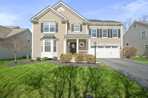 4672 Glen Lakes Dr, Powell, OH 43065