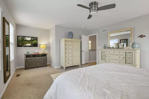 Bedroom - 4938 Farview Rd, Columbus, OH 43231 photo 13 of 14