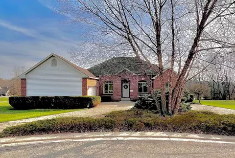 1444 Laurel Ct, Mount Vernon, OH 43050
