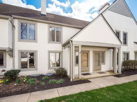 341 Saint Andrews Dr, Dublin, OH 43017