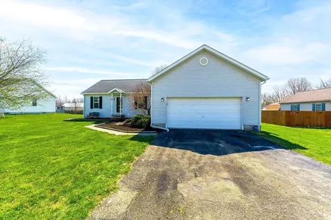 95 Blacks Rd, Pataskala, OH 43062