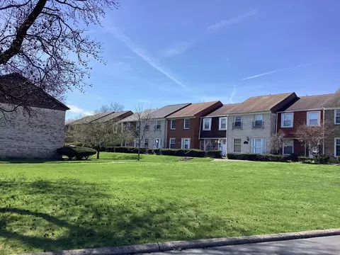 2355 Hardesty Dr N #B6, Columbus, OH 43204