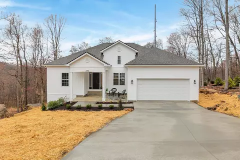 570 Kimberly Ct, Heath, OH 43056