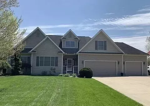490 Adena Dr, The Plains, OH 45780