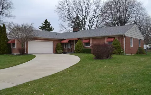 2724 Balsam Dr, Springfield, OH 45503 photo 2