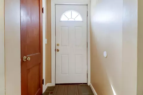 Entry Way - 280 W Angle Ave, Logan, OH 43138 photo 1 of 2