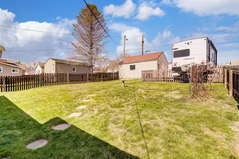 Exterior - 280 W Angle Ave, Logan, OH 43138 photo 9 of 9