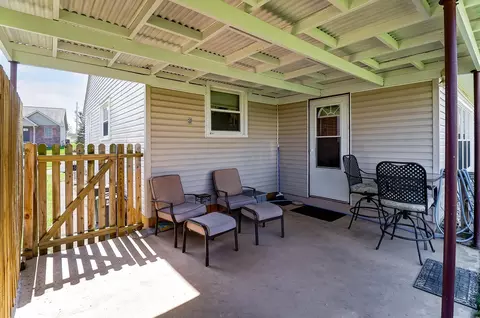 Exterior - 280 W Angle Ave, Logan, OH 43138 photo 7 of 9