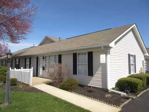 1344 Hillview Cir W, Newark, OH 43055