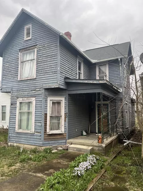 70 S Main St, Utica, OH 43080