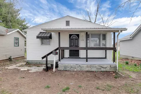 1114 E Walnut St, Lancaster, OH 43130