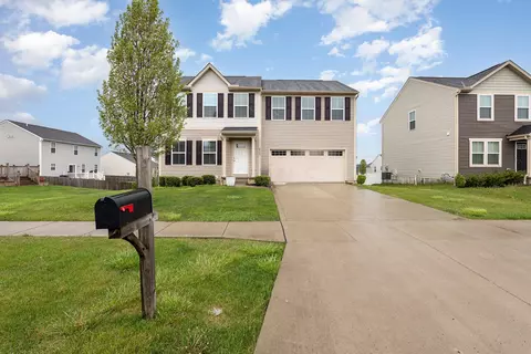 2565 Brook Run Dr, Lancaster, OH 43130