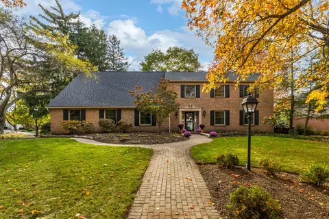 2545 Sandover Rd, Columbus, OH 43220
