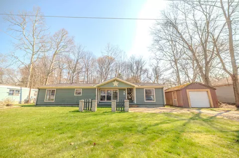 69 Ford Ave SW, Pataskala, OH 43062