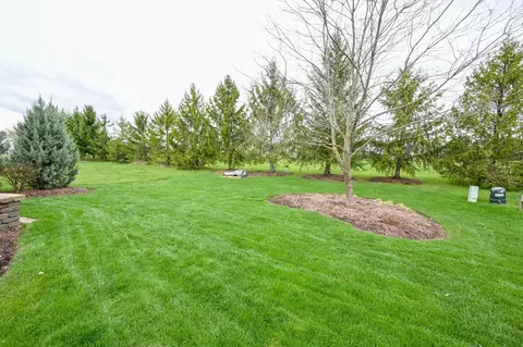 Exterior - 5850 Stevens Dr, Orient, OH 43146 photo 6 of 15