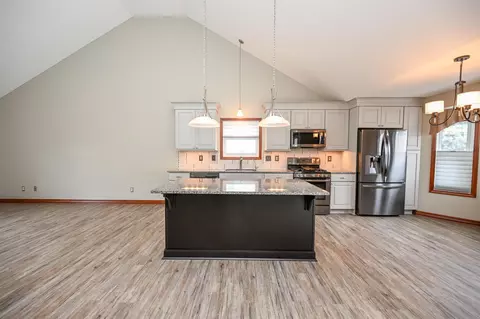Kitchen - 5850 Stevens Dr, Orient, OH 43146 photo 10 of 18