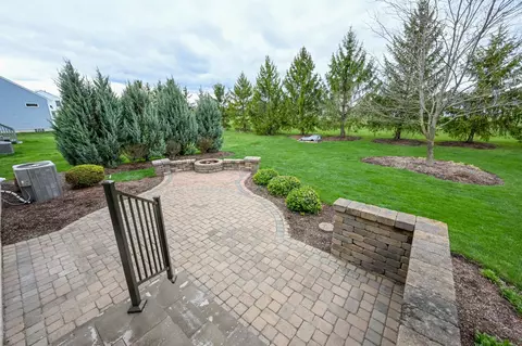 Exterior - 5850 Stevens Dr, Orient, OH 43146 photo 11 of 15