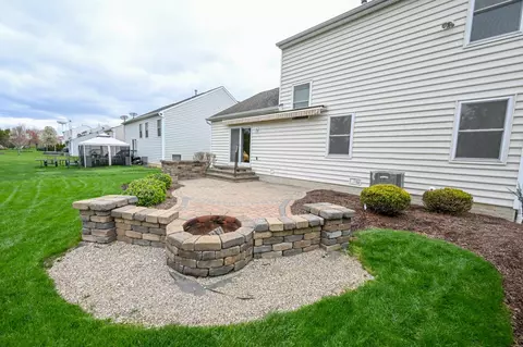 Exterior - 5850 Stevens Dr, Orient, OH 43146 photo 9 of 15
