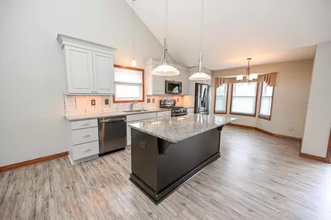 Kitchen - 5850 Stevens Dr, Orient, OH 43146 photo 9 of 18
