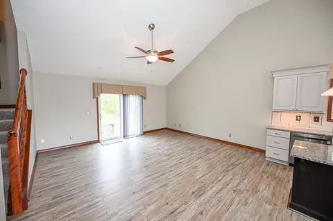Living - 5850 Stevens Dr, Orient, OH 43146 photo 2 of 5