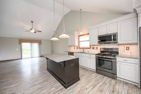 Kitchen - 5850 Stevens Dr, Orient, OH 43146 photo 1 of 18